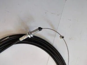 Linka zwalniająca Nissan Cabstar