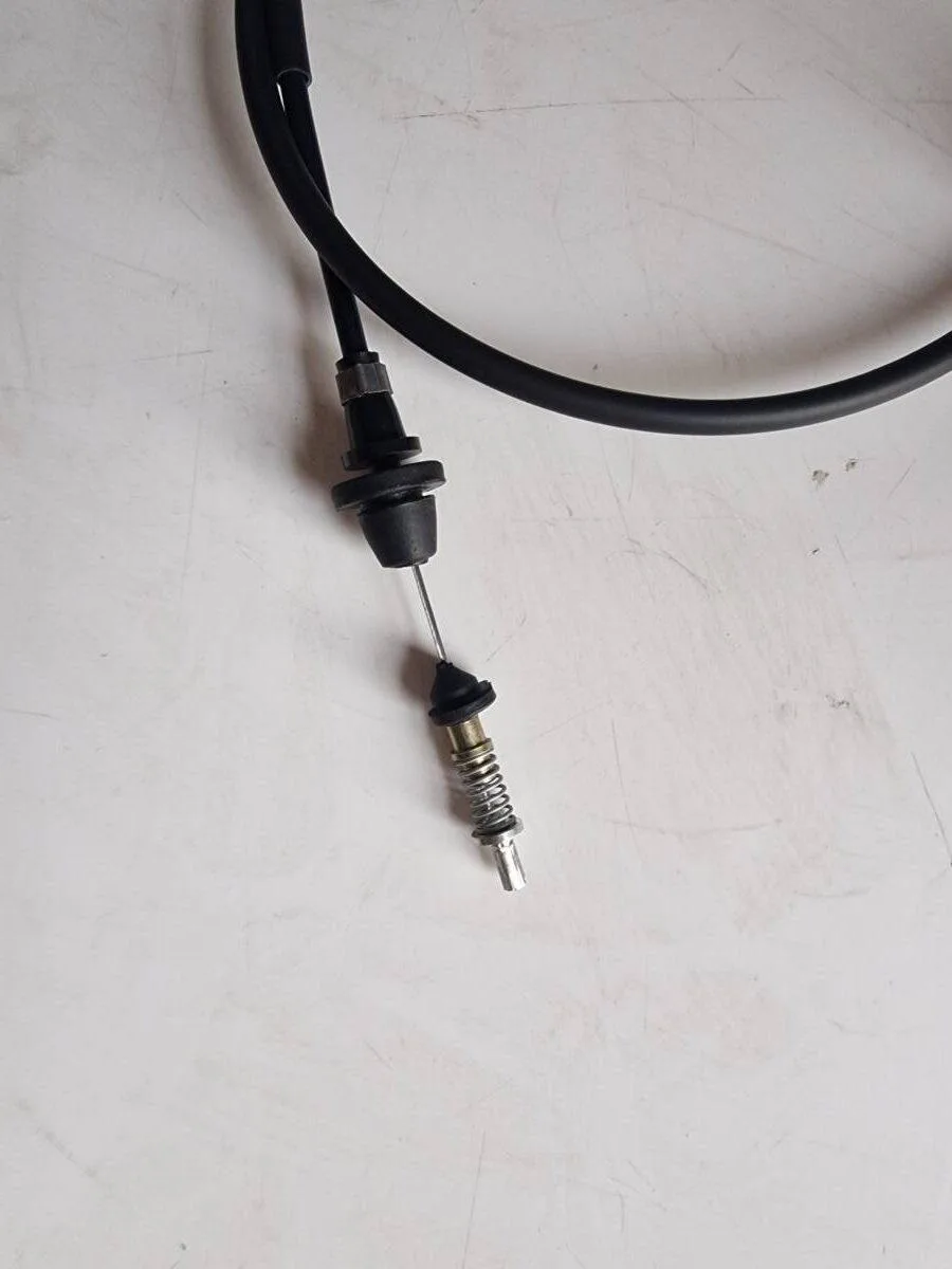 Throttle cable Ford Sierra 2,0 DOHC