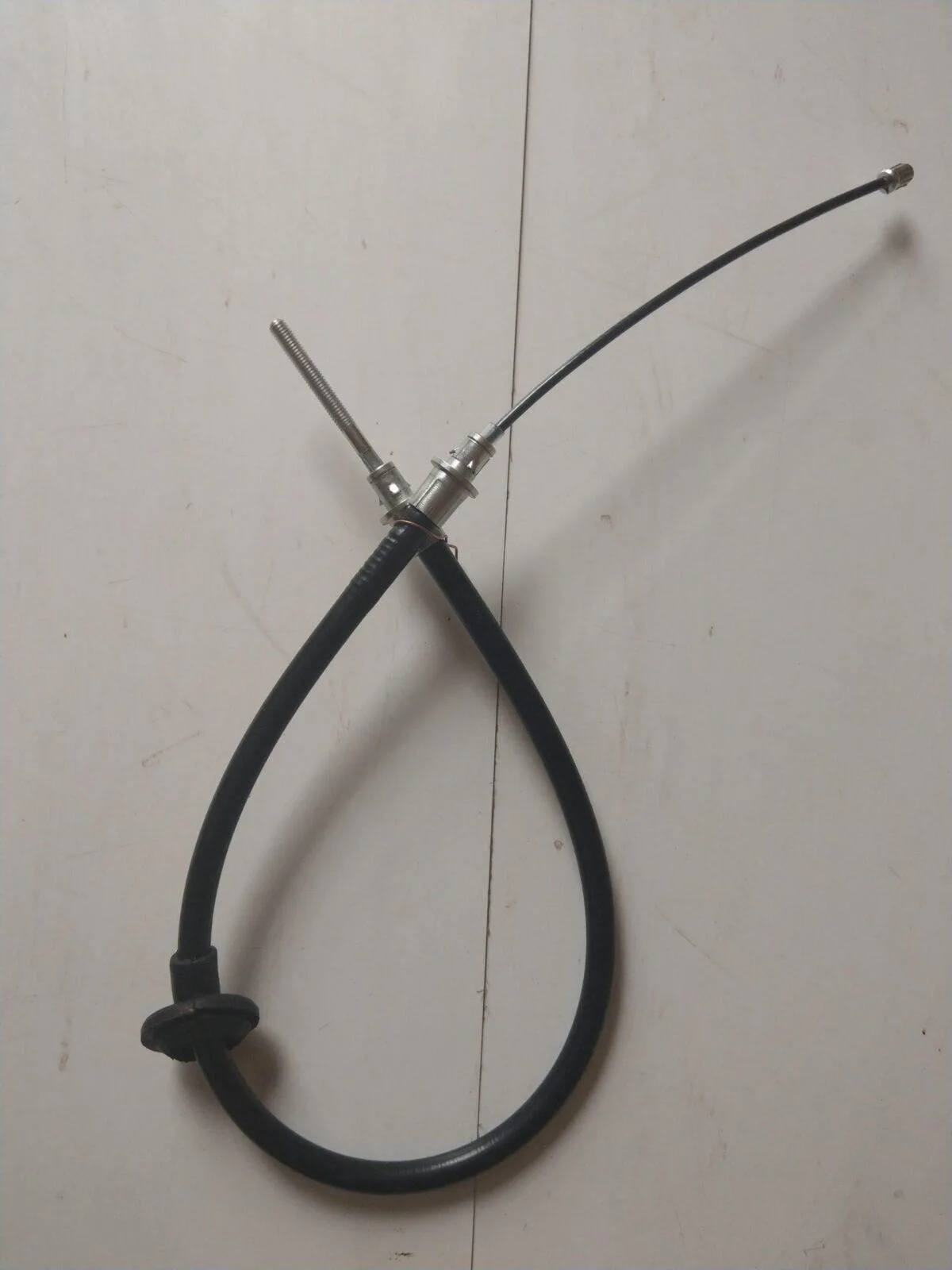 Brake cable Mazda TRIBUTE centre