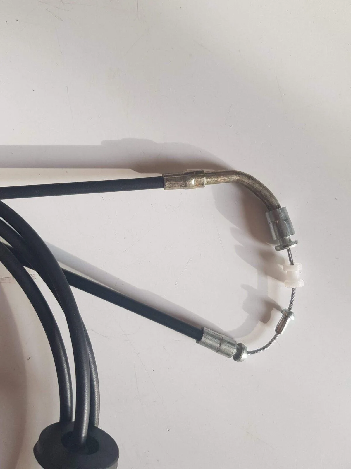 Bonnet cable Jaguar XF - Image 4