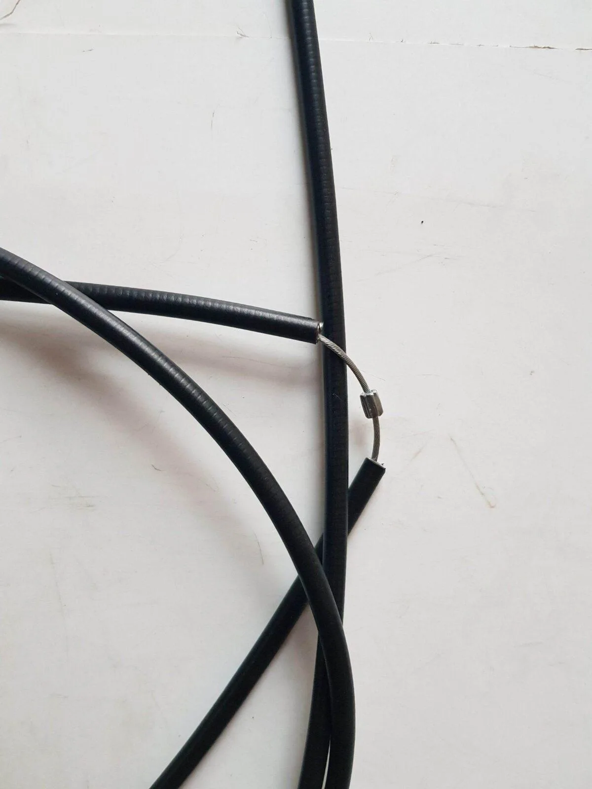 Bonnet opening cable Volvo S60