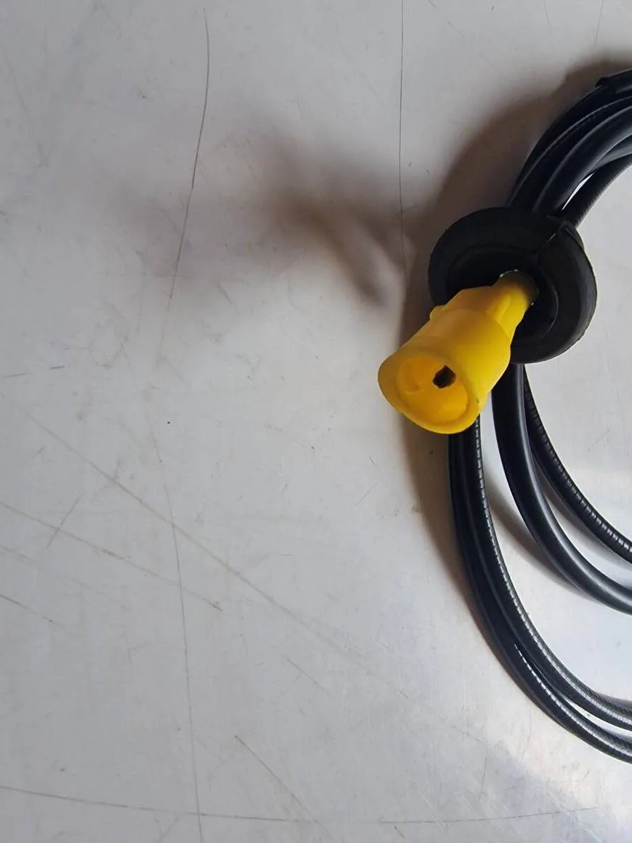 Speedometer cable Nissan Cabstar - Image 2